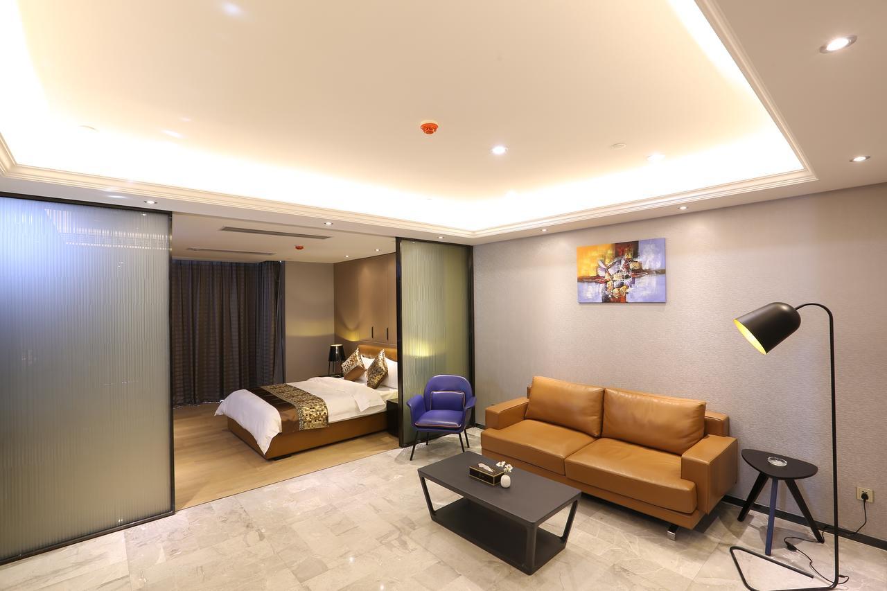 อ๋าวโยว อินเตอร์เนชั่นแนล อพาร์ตเมนต์ โฮเทล เอ มอลล์ Aparthotel กวางโจว ภายนอก รูปภาพ